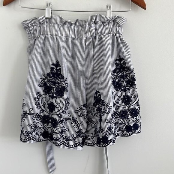 Meisie skort‎ striped and embroidered blue and white stripes - Picture 5 of 5